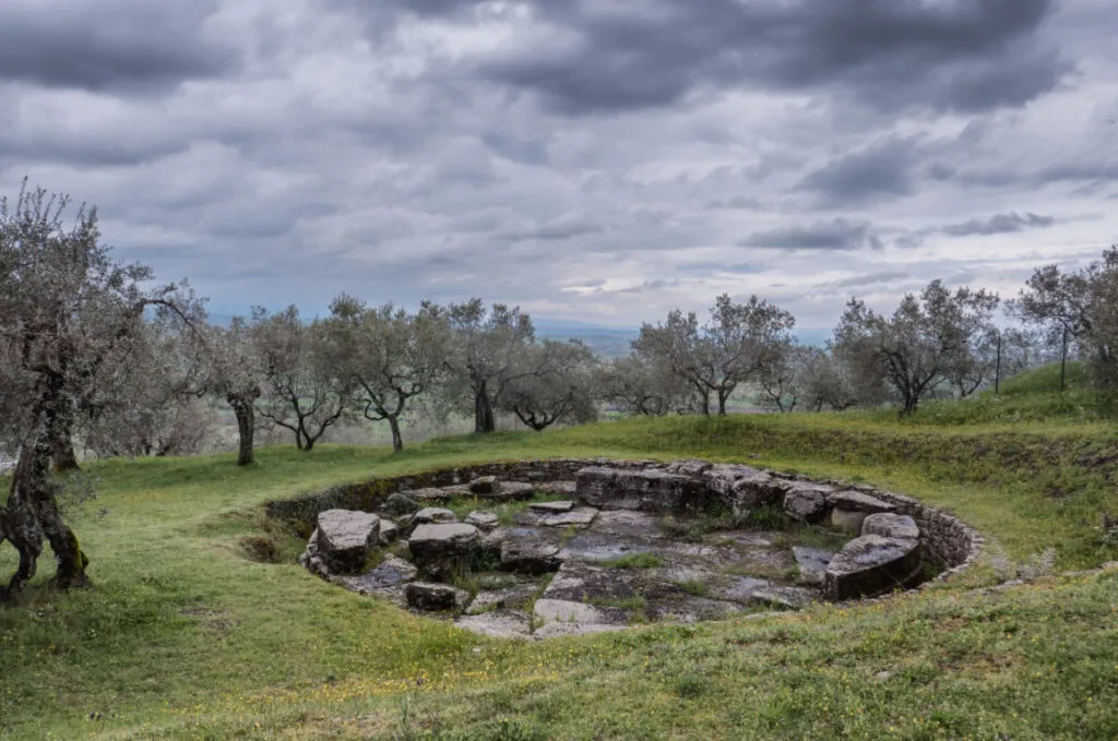 Cortona, città etrusca - strutture megalitiche