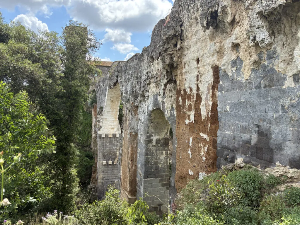 Ponte dell’Abbadia – Tracce di differenti culture, a partire dagli Etruschi