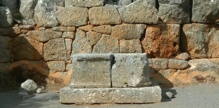 Mura poligonali di Lato, Creta